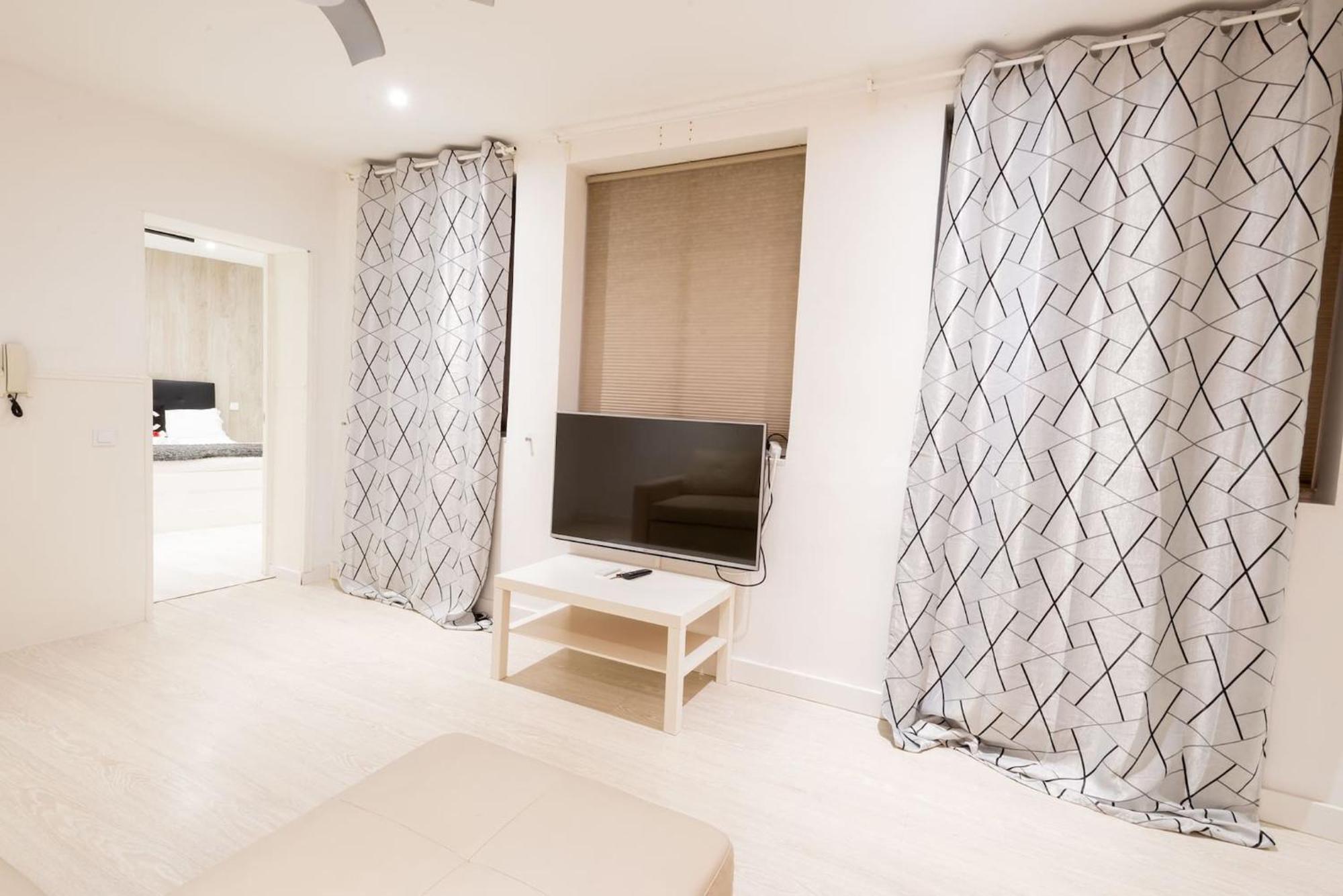 Apartamentos Day Madrid Tribunal Centro Gran Via Sol 外观 照片