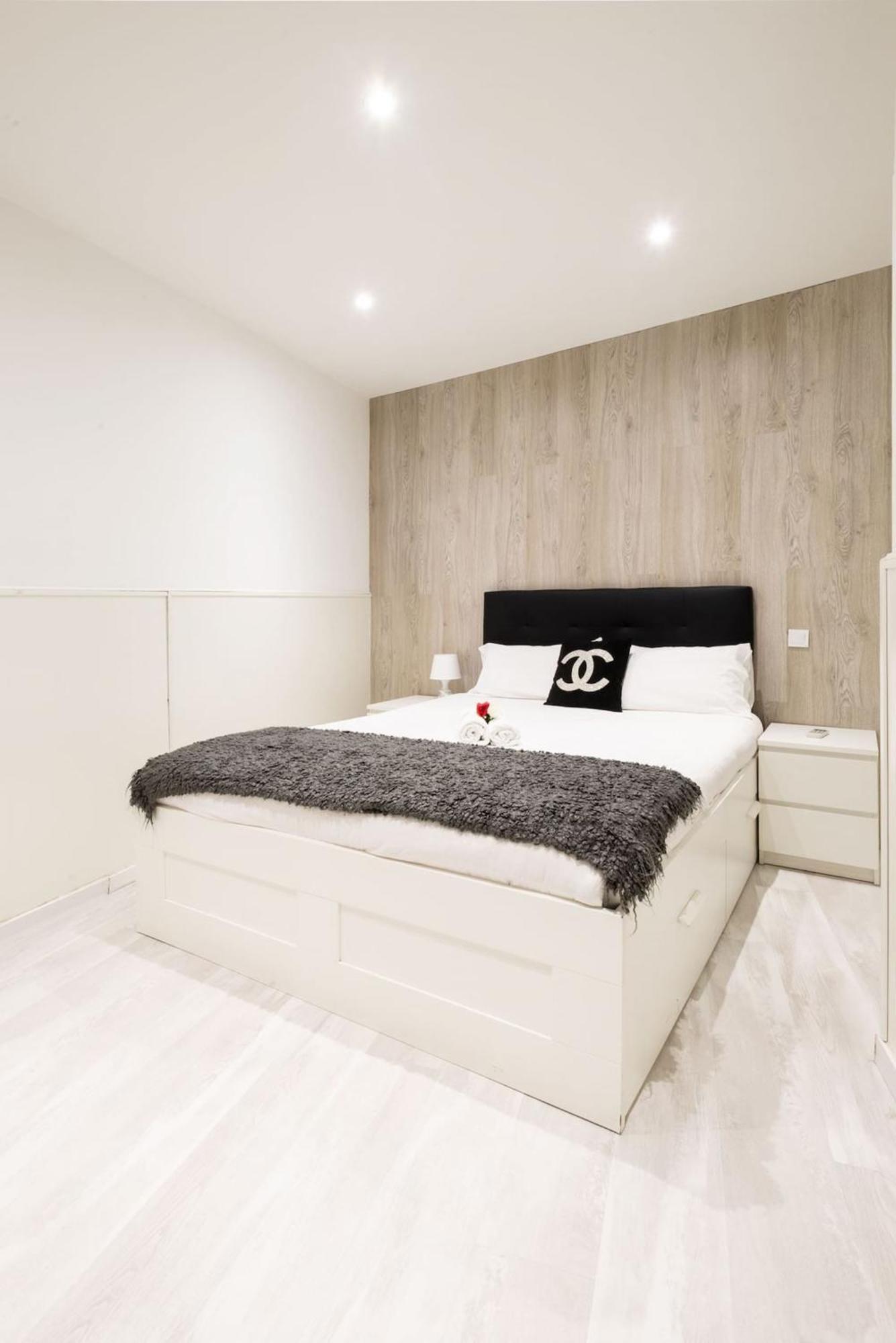 Apartamentos Day Madrid Tribunal Centro Gran Via Sol 外观 照片