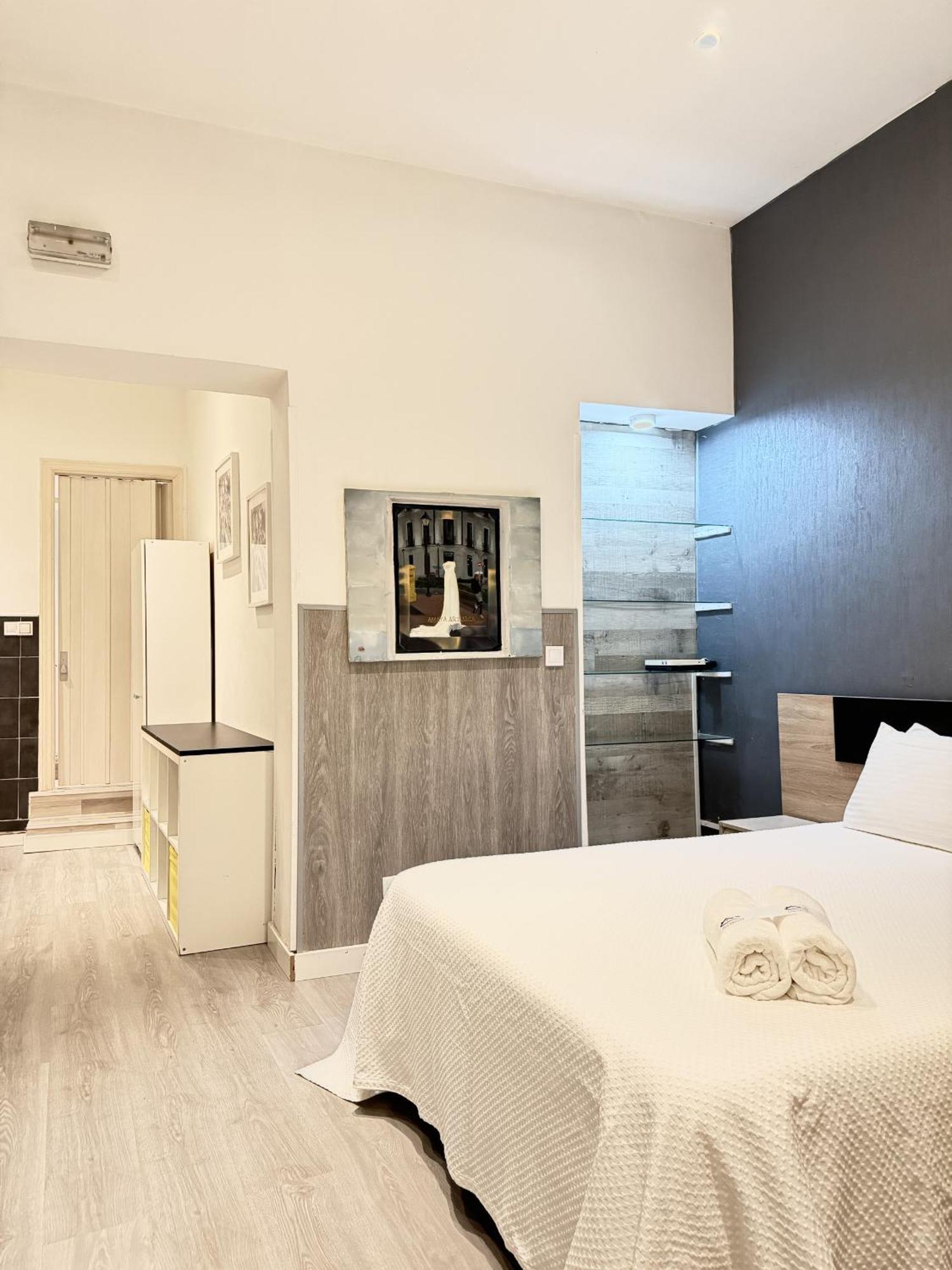 Apartamentos Day Madrid Tribunal Centro Gran Via Sol 外观 照片