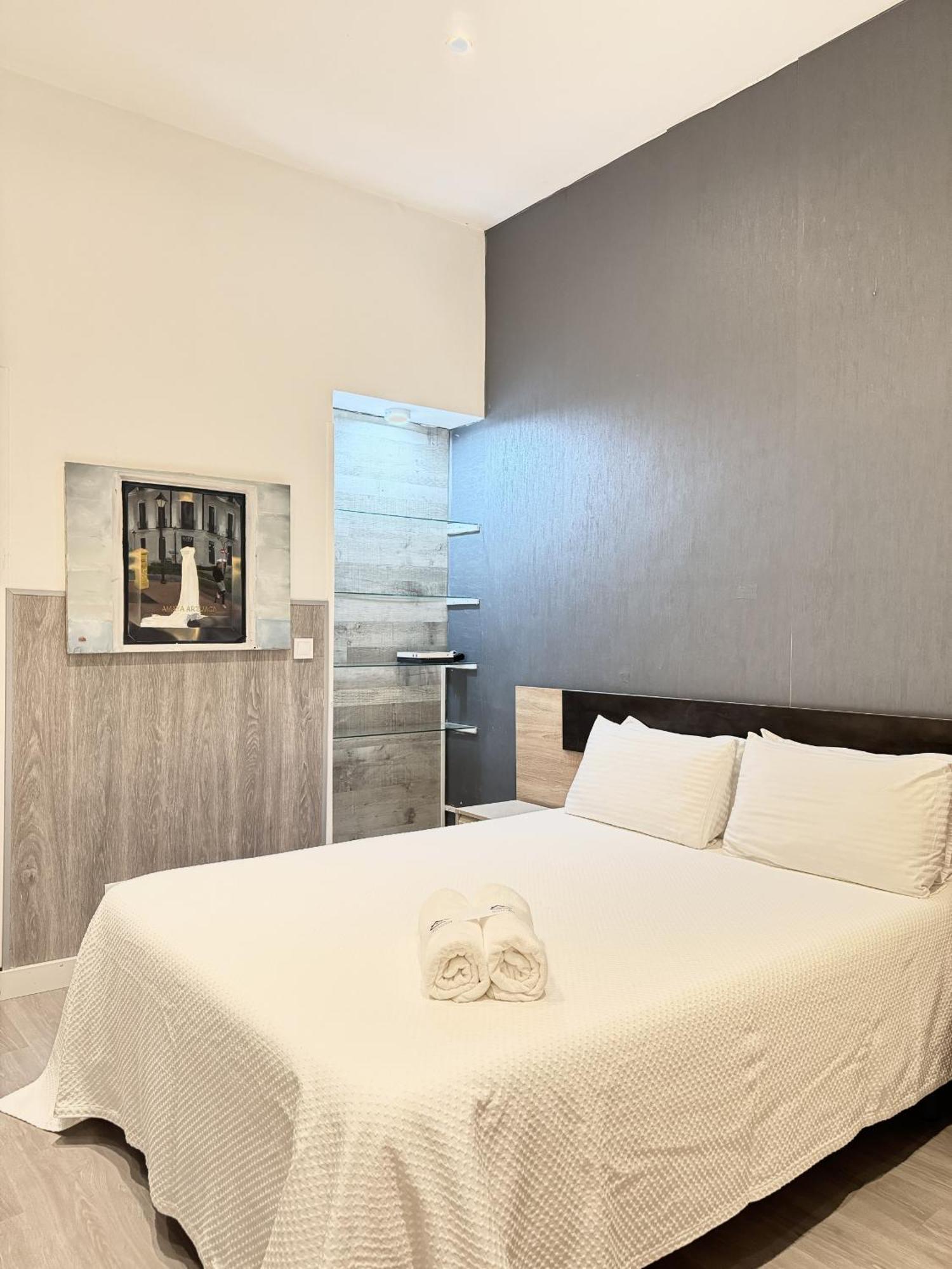 Apartamentos Day Madrid Tribunal Centro Gran Via Sol 外观 照片