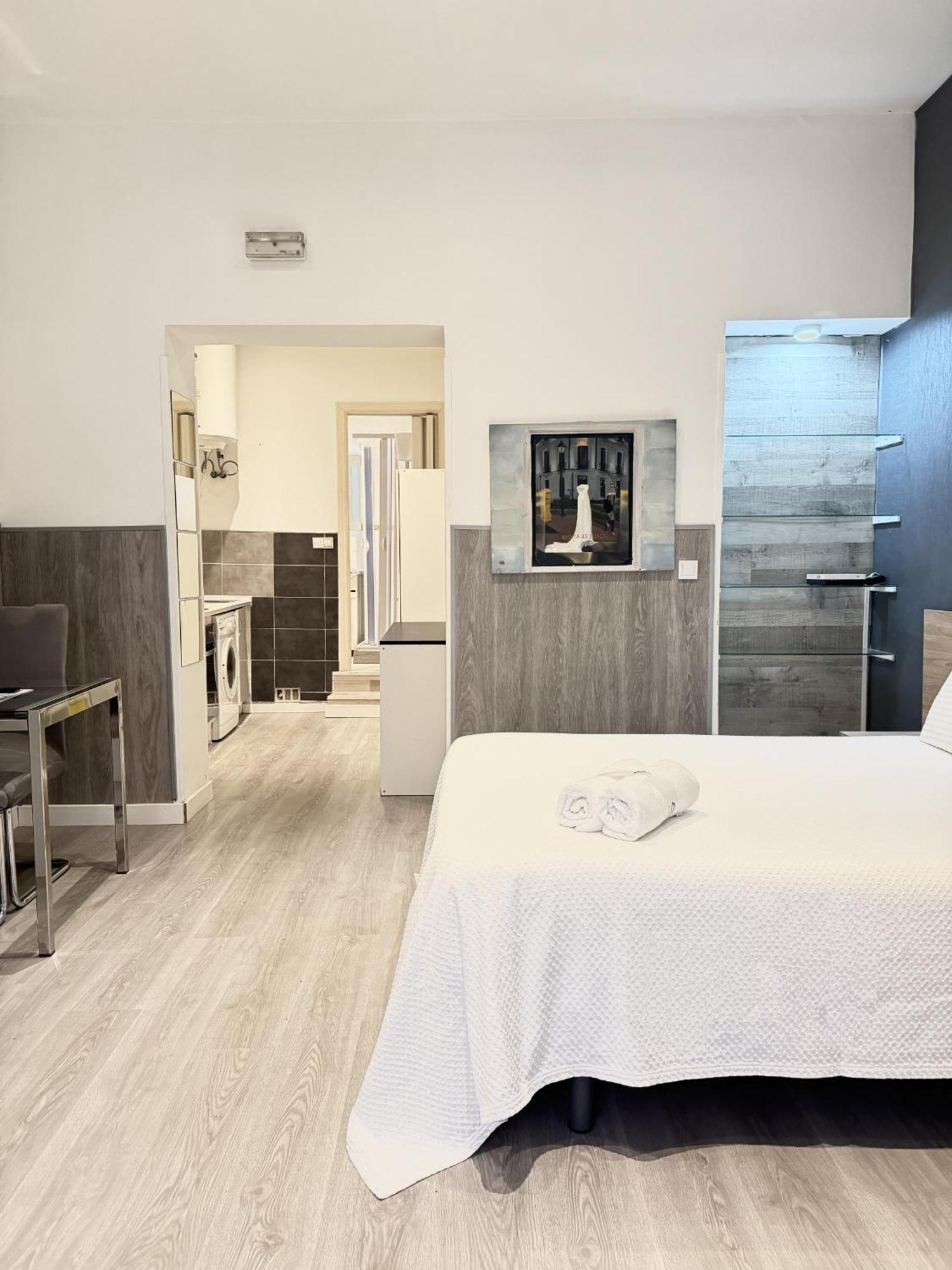 Apartamentos Day Madrid Tribunal Centro Gran Via Sol 外观 照片