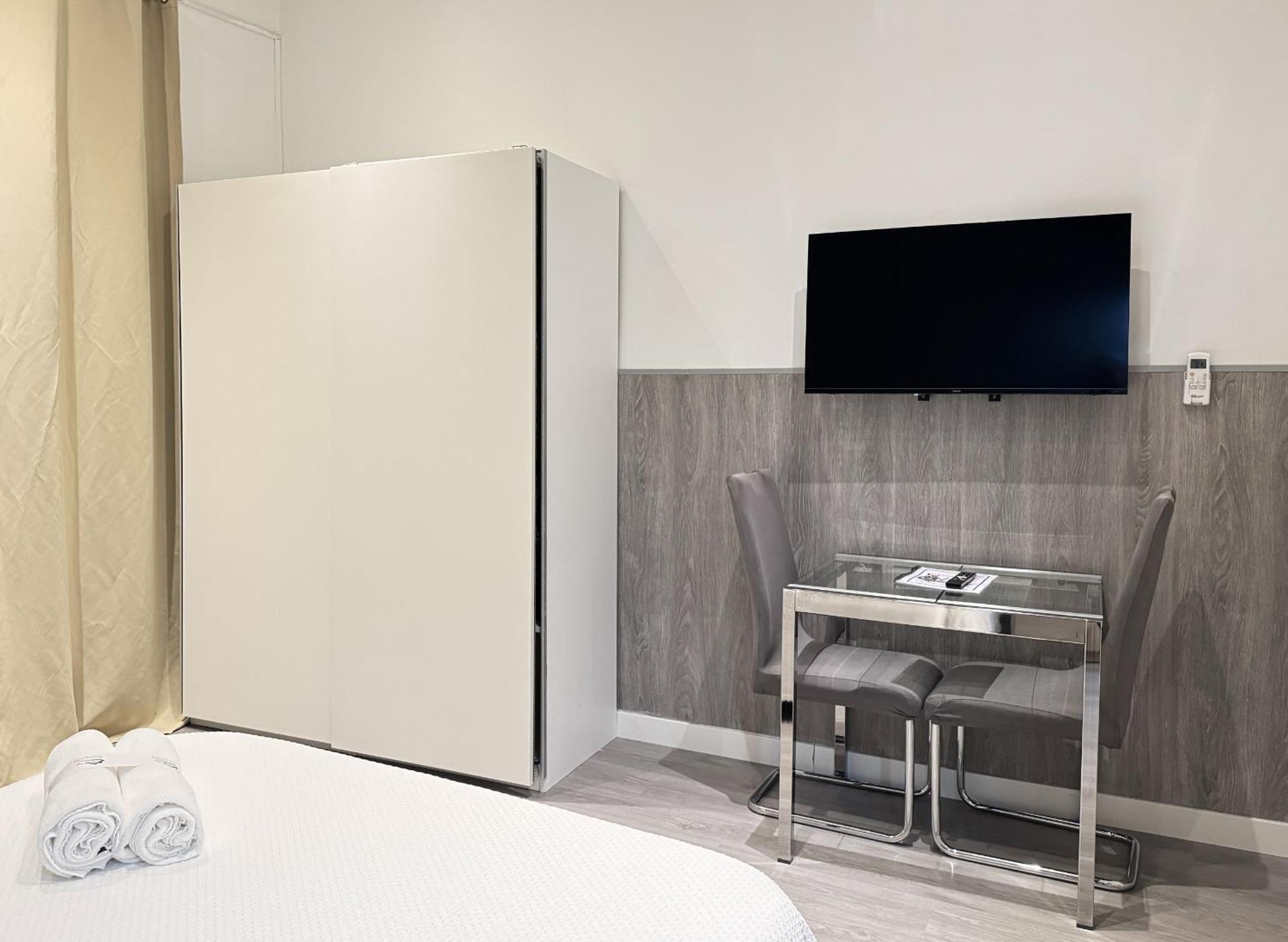 Apartamentos Day Madrid Tribunal Centro Gran Via Sol 外观 照片